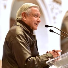 AMLO lamenta muerte de Vicente Fernández
