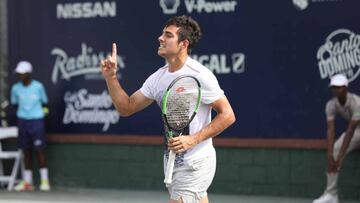 Garín arrasa en sus dos partidos del día y llega a semis en Santo Domingo