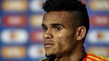 Colombia's Luis Diaz attends a press conference at Morumbi Stadium in Sao Paulo, Brazil, on June 18, 2019, on the eve of the Copa America Group B football match against Qatar. (Photo by Miguel SCHINCARIOL / AFP)