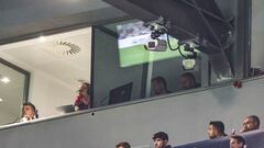 Flick, cuando la distancia es un abismo