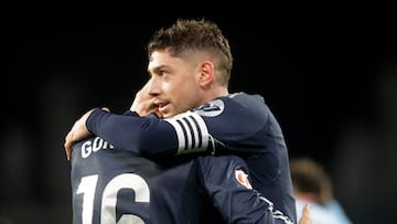 A late, deflected winner by Fede Valverde earned Real Madrid a crucial victory in their pursuit of LaLiga leaders Barcelona.