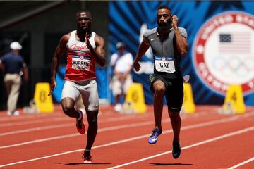 Cameron Burrell, campeón de los 100 metros en la NCAA en 2018 y del relevo 4x100 con la Universidad de Houston en 2017 y 2018, ha fallecido a los 26 años, sin que haya transcendido la causa. Tenía una marca de 9,93 en 100 y de 20,75 en 200. Burrell formaba parte de una familia de prestigiosos atletas. Su padre y entrenador, Leroy, fue oro olímpico en 4x100 en Barcelona 1992 y poseedor del récord mundial en los 100 metros, y su madre, Michelle Finn-Burrell, también oro en relevos en esos mismos Juegos. Su tía, Dawn Burrell, compitió en salto de longitud en Sídney 2000. Y Carl Lewis, nueve veces campeón olímpico, era su padrino. 