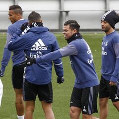 A falta de partido oficial de Liga, partidillo en Valdebebas