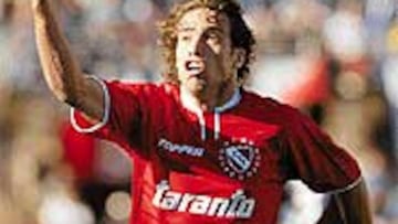 <B>NUEVO ÍDOLO BLANQUIAZUL</B>. El Pocho llega del fútbol argentino con muy buenas referencias.