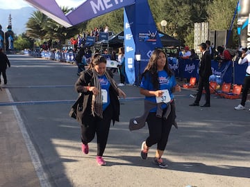 Monterrey vivió una fiesta importante con el Maratón Powerade, donde decenas de corredores desafiaron al frío para cumplir esta meta.