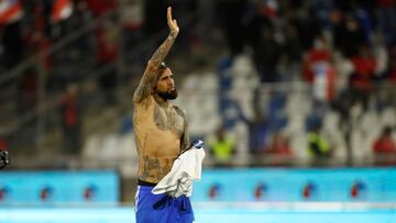 Futbol, Chile vs Uruguay.
Clasifictorias al Mundial de Catar 2022.
El jugador de la seleccion chilena Arturo Vidal, se lamenta tras el partido contra Uruguay clasificatorio al mundial de Catar 2022 disputado en el estadio San Carlos de Apoquindo en Santiago, Chile.
29/03/2022
Andres Pina/Photosport
Football, Chile vs Uruguay.
2022 Qatar Worldcup Championship qualifiers.
Chile's player Arturo Vidal, reacts after the 2022 World Cup qualifier match against Uruguay held at the San Carlos de Apoquindo stadium in Santiago, Chile.
29/03/2022
Andres Pina/Photosport