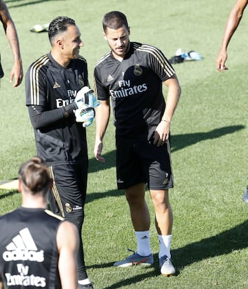 El Real Madrid se entrena antes del estreno en Vigo