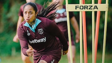 La DT de West Ham destaca el debut de Manuela Paví.