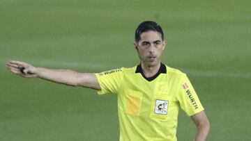 Vicandi Garrido vuelve a indignar al Leganés con su arbitraje VAR