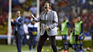 La Volpe estaría a detalles de dirigir a Everton de Chile