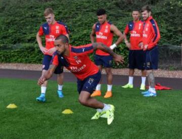 Arsenal trabaja duro antes de enfrentar a Newcastle.