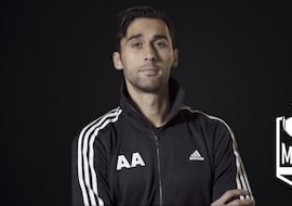 Arbeloa, de entrenar a DjMariiO en el primer equipo de YouTubers a ser el recambio de Xabi Alonso en el Real Madrid