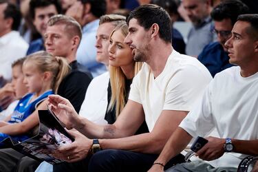 Thibaut Courtois y Mishel Gerzig.