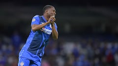 Cruz Azul pide parar los abucheos hacia Bryan Angulo