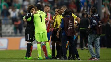 "Ochoa no tiene ni que limpiarle los zapatos a Keylor"