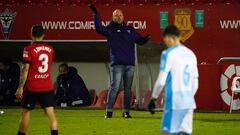 Jos&eacute; Alberto, durante un partido en Anduva.