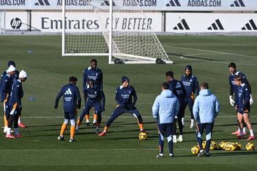 A por liderato y reconciliación