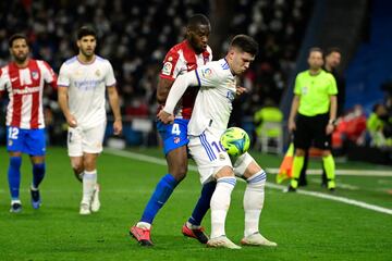 Luka Jovic y Geoffrey Kondogbia.