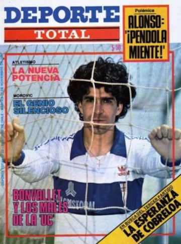 Eduardo Bonvallet jug&oacute; f&uacute;tbol profesional durante 11 a&ntilde;os. Se retir&oacute; en 1983, defendiendo a Uni&oacute;n San Felipe, por una lesi&oacute;n cr&oacute;nica.