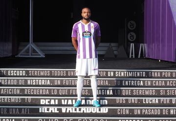 VALLADOLID. 25/01/23. PHOTOGENIC. PRESENTACIÓN DE CYLE LARIN COMO NUEVO JUGADOR DEL REAL VALLADOLID.