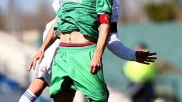 <b>ENTREGA. </b>El Cacereño mantiene su lucha por marcar gol.