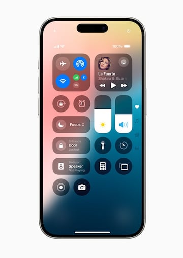 iPhone iOS 18