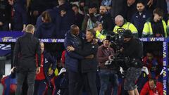 LONDON, ENGLAND - APRIL 25: Patrick Vieira, Manager of Crystal Palace and Jesse Marsch, Manager of Leeds United embrace at full-time after the Premier League match between Crystal Palace and Leeds United at Selhurst Park on April 25, 2022 in London, England. (Photo by Julian Finney/Getty Images)