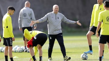 Mel y su equipo se desmarcan del ERTE de Las Palmas