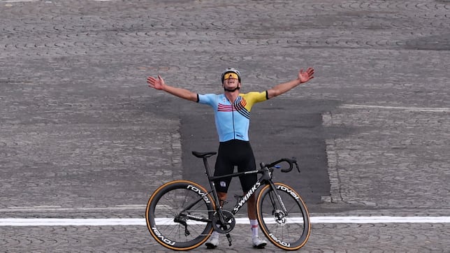 Una locura llamada Evenepoel: doblete histórico en los Juegos