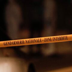 Un hombre mata a tres policías tras prender fuego a su casa