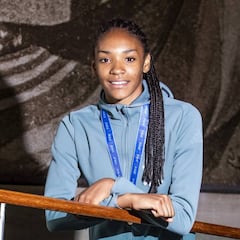 Salma Paralluello debuta con el Zaragoza CFF tras ganar el oro