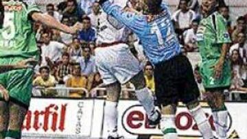 <b>EFECTIVO.</B> Luis Amado se mostró sólido y seguro en todo momento.