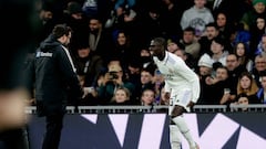 Por qué el Real Madrid viste de blanco y el Atlético de rojiblanco