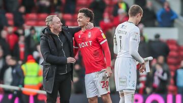 Comparan a estrella del Nottingham Forest con Luis Díaz