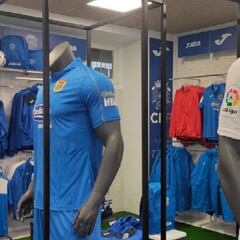 El Fuenla inaugura la primera tienda oficial de su historia