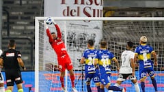 El jugador de Everton Fernando De Paul es fotografiado durante el partido de primera division contra Colo Colo disputado en el estadio Monumental de Santiago, Chile.
06/02/2022
Felipe Zanca/Photosport