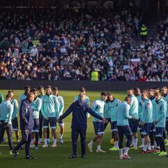 Chadi, Johnny y Bakambu, novedades de una lista europea sin Fornals ni Chimy