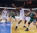 El Unicaja rompe su mala racha y se estrena en el Top-16