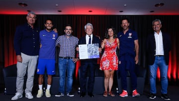 Cerezo, Simeone y Koke felicitan a las peñas