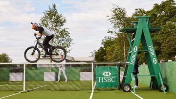Increíble exhibición de BMX... ¡en Wimbledon!