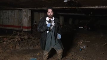 Reportero causa indignación por lucrar con tragedia en Valencia tras Dana