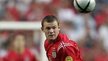 <b>REVALORIZADO.</B> Su actuación en la pasada Eurocopa convirtió a Rooney en uno de los jugadores ingleses más cotizados.