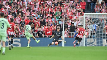 23/04/25 PARTIDO PRIMERA DIVISION JORNADA 33
ATHLETIC BILBAO - LAS PALMAS
UNAI SIMON