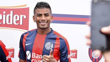 Raúl Loaiza, volante colombiano de San Lorenzo