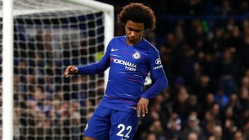 Stop, stop, stop! Don't ask about Willian's contract – Sarri