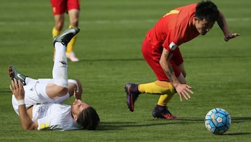 Jiang Zhipeng, durante el partido ante Ir&aacute;n.