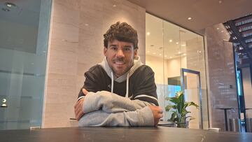 Juan Bernat posa para AS durante la entrevista.