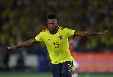 La Selección Colombia venció 3-1 a la Selección de Chile en el Metropolitano de Barranquilla por la fecha 10 de Eliminatorias Sudamericanas.