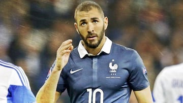 Benzema no evita la polémica y contesta a Hollande