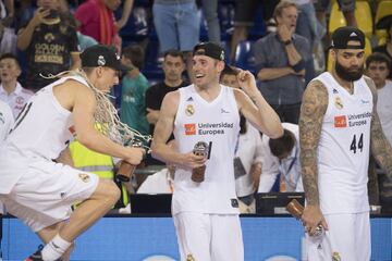 Jaycee Carroll, Fabien Causeur y Jeffery Taylor.